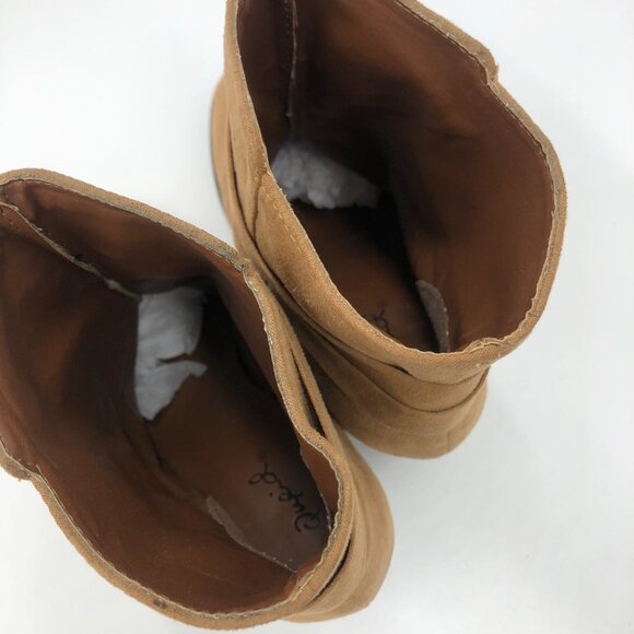 Qupid Tan Booties Size 5.5 - Picture 3 of 6